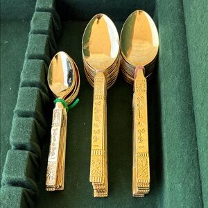 Source Unknown Gold Flatware Set